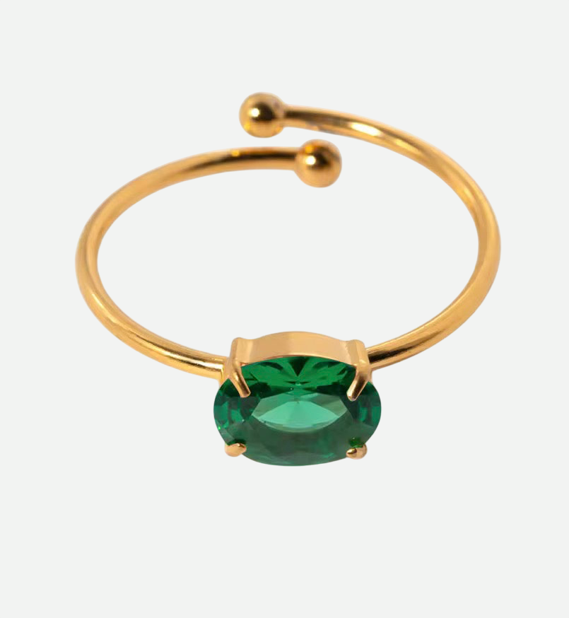 Lila – Minimalist Gold Ring
