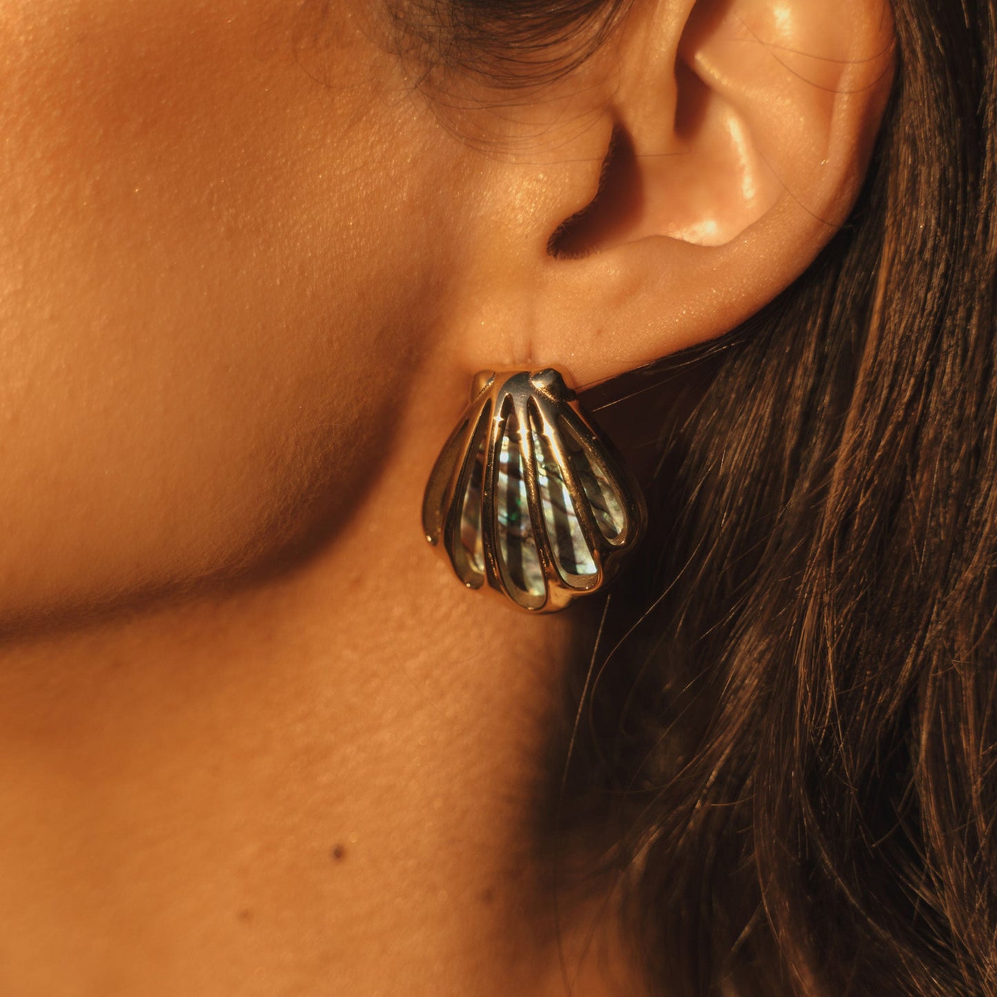 Serena – Seashell Stud Earrings with Natural Abalone Shell