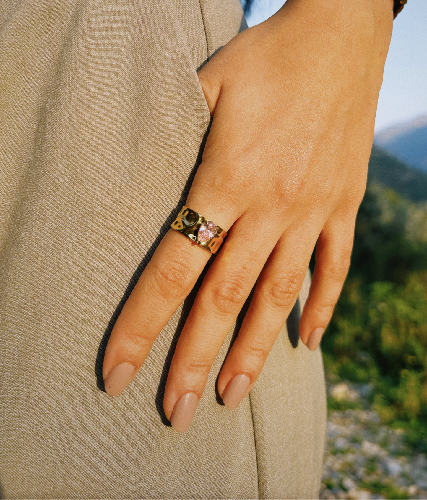 Waterproof 18K gold-plated stainless steel gold ring with pear-cut pink zircon stone, women’s statement jewelry Lebanon