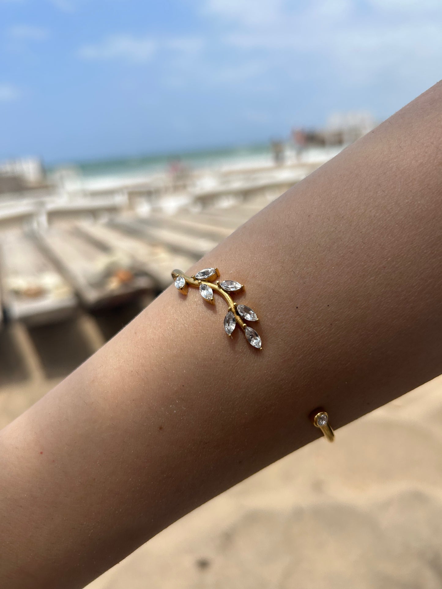 Waterproof 18K gold-plated stainless steel gold bangle with diamond zircon stones, elegant women’s jewelry Lebanon