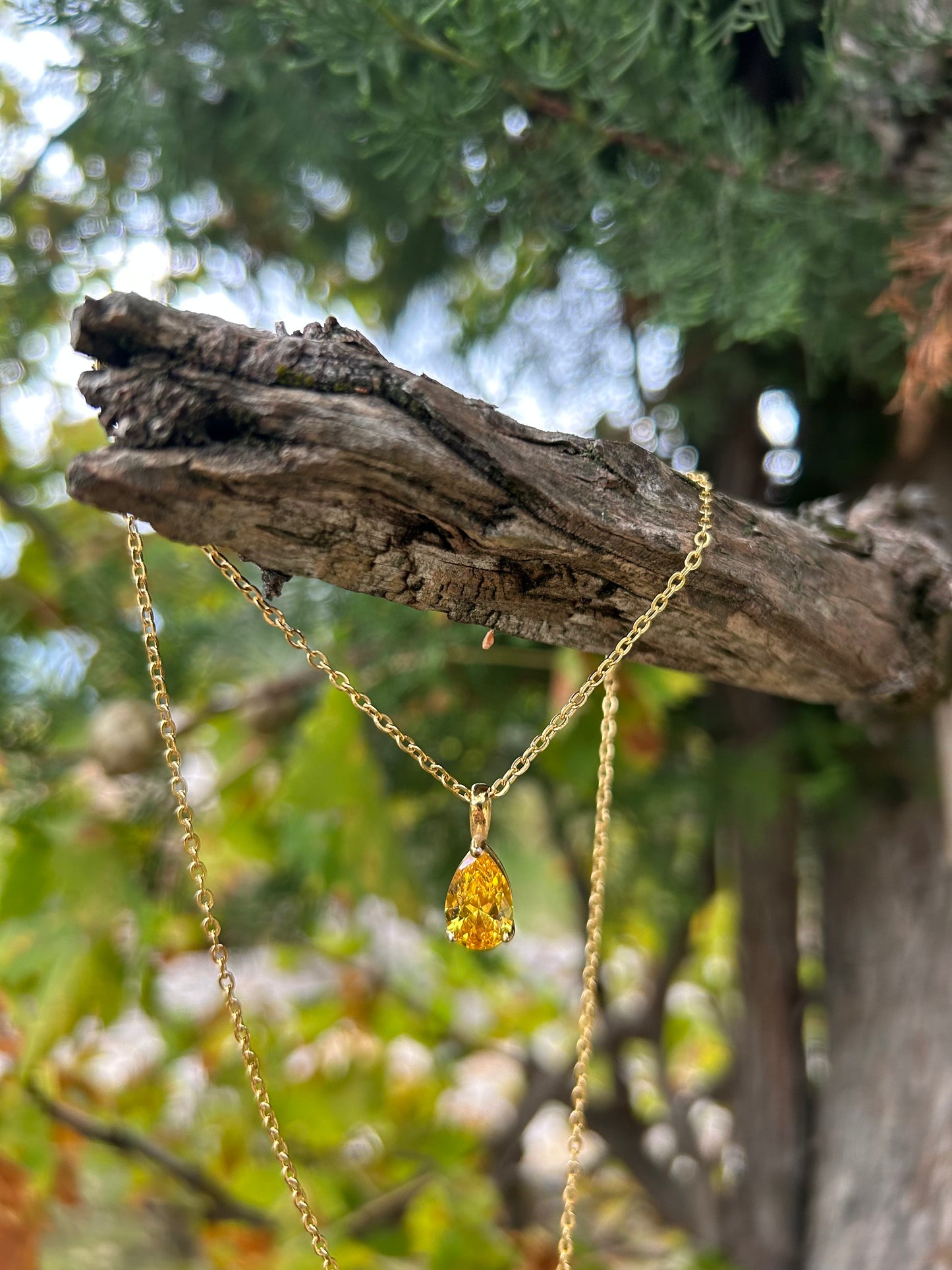 Waterproof 18K PVD gold-plated stainless steel birthstone necklace available in eight gemstone options, women’s jewelry Lebanon