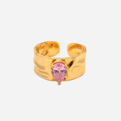 Lucciana – Gold Ring with Pear-Cut Rose Stone