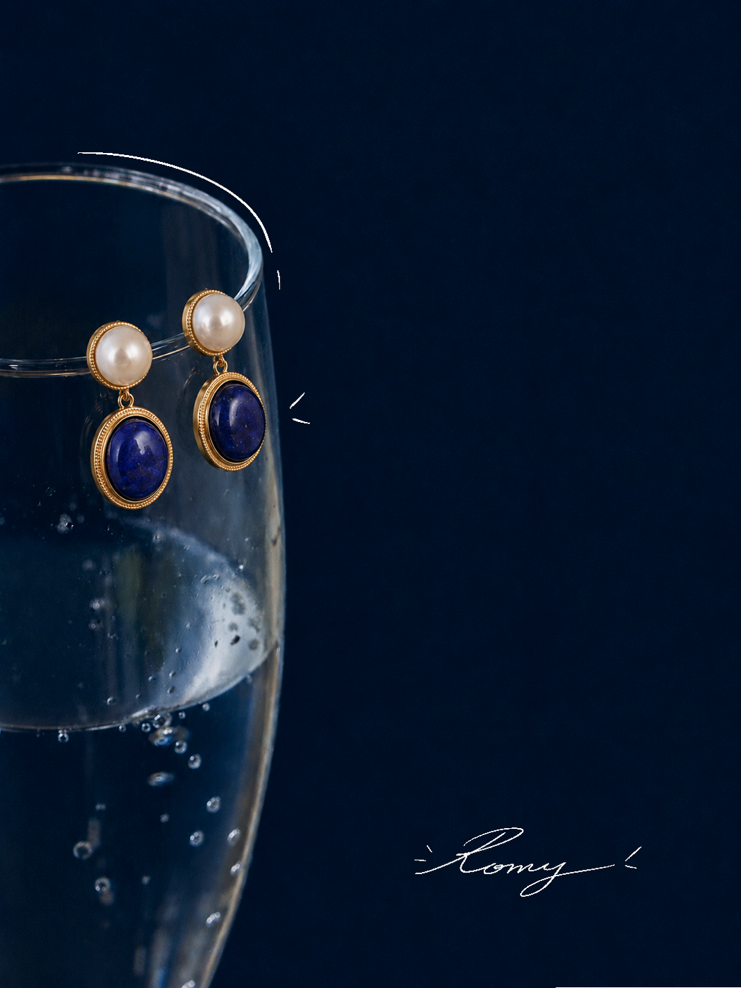 Romy – Gold Earrings with Lapis Lazuli and Pearls