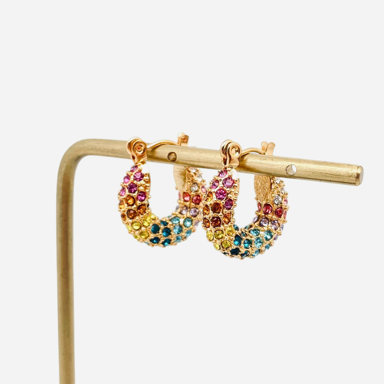 Paloma – Hammered Gold Hoop Earrings with Multicolor Stones