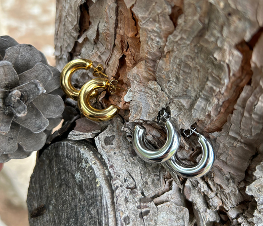 Waterproof 18K gold-plated stainless steel gold and silver classic hoops, minimalist statement jewelry for women Lebanon