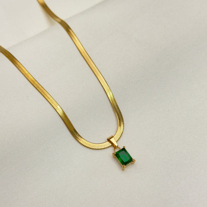 Amara – Gold Snake Necklace with Emerald Pendant