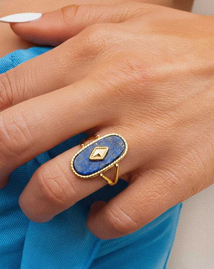 Tiffany – Deep Blue Lapis Gold Ring