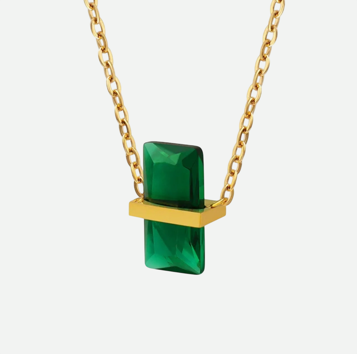Ghiwa – Gold Necklace with Emerald Pendant