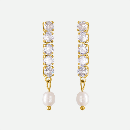 Jolie – Gold Dangle Earrings with Pearls