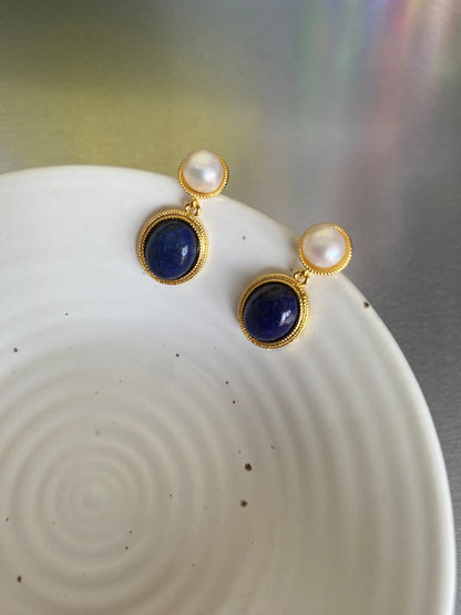 Romy – Gold Earrings with Lapis Lazuli and Pearls