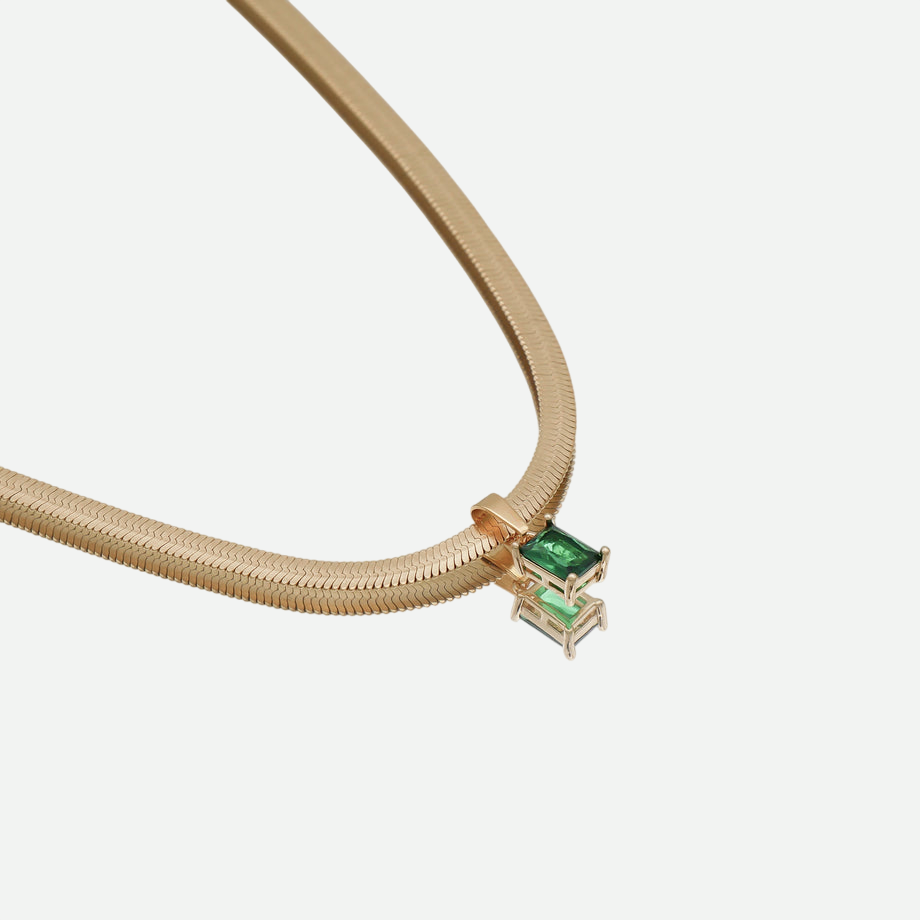 Amara – Gold Snake Necklace with Emerald Pendant