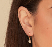 Ameliya – Gold Drop Earrings with Pearls and Diamond Zircon