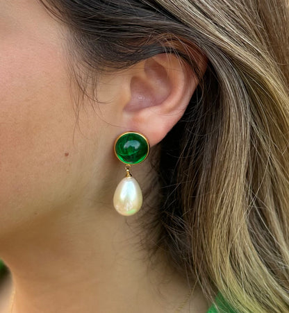 Hannah – Emerald and Pearl Drop Earrings