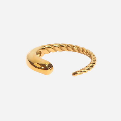 Dalilah – Gold Statement Ring with Sculptural Design