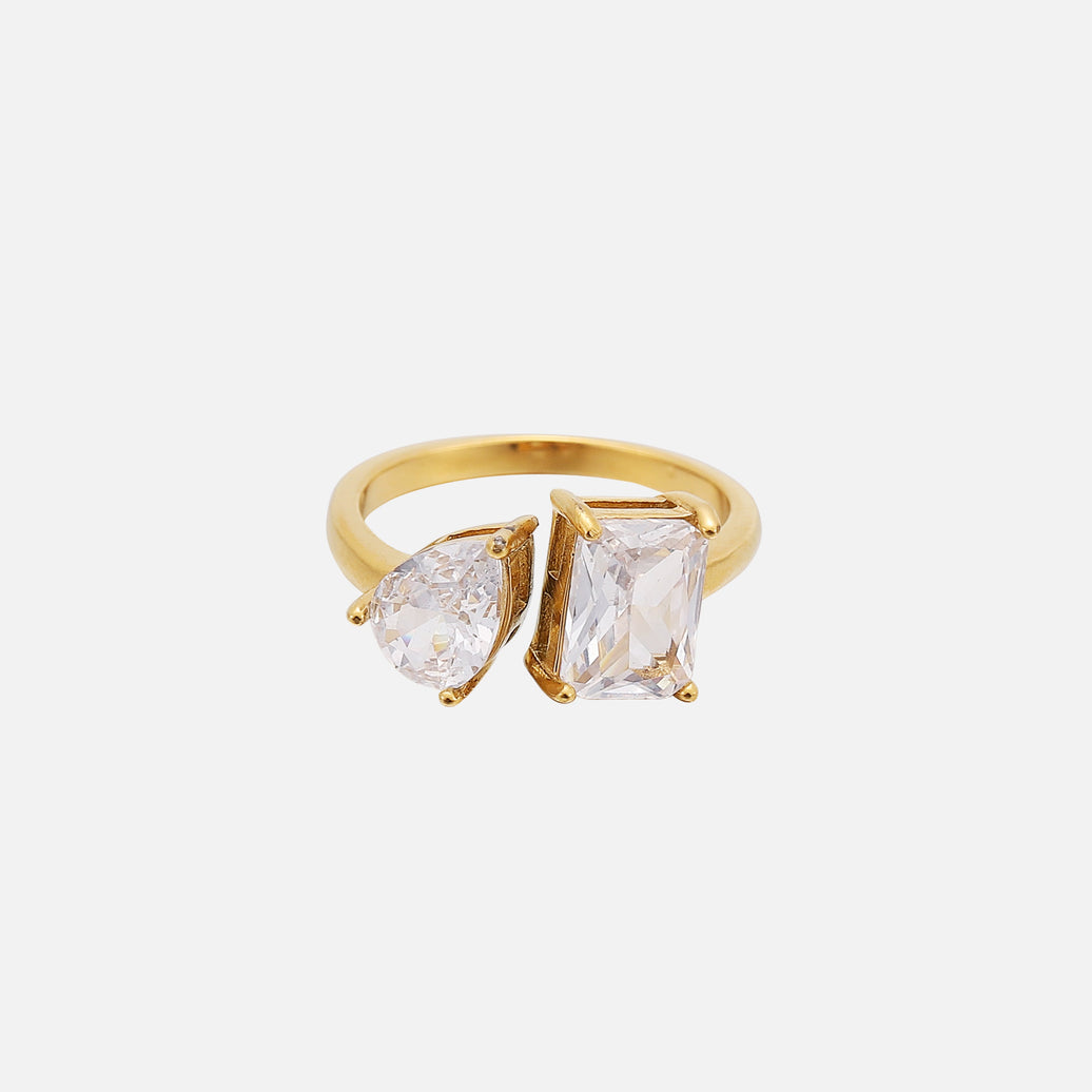 Cara Ring - Gold Ring with Pear Cut Zircon