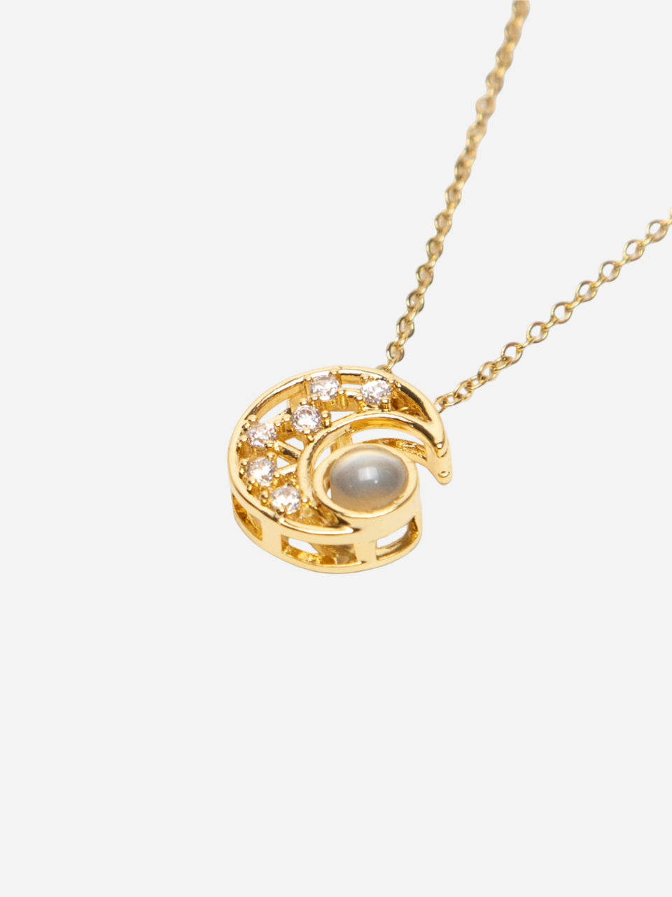 Lakom – Gold Half-Moon Projection Necklace with “I Love You” in 100 Languages