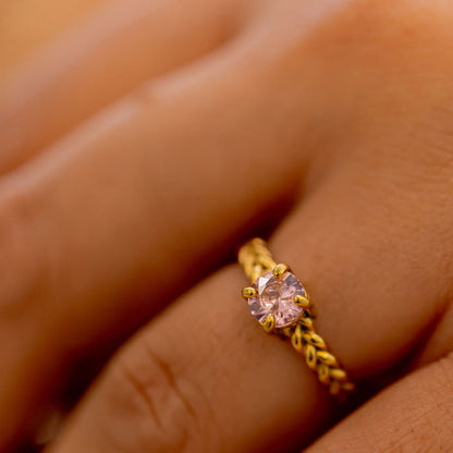 Luna – Gold Ring with Amethyst, Emerald, or Rose Stones