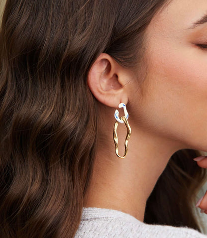 Pamela – Gold Earrings with Blue and White Porcelain