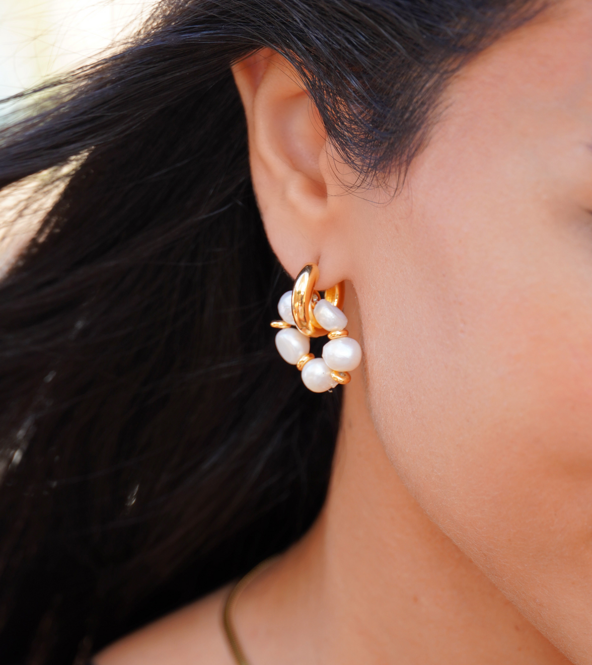 Monica – Gold Hoop Earrings with Removable Freshwater Pearls