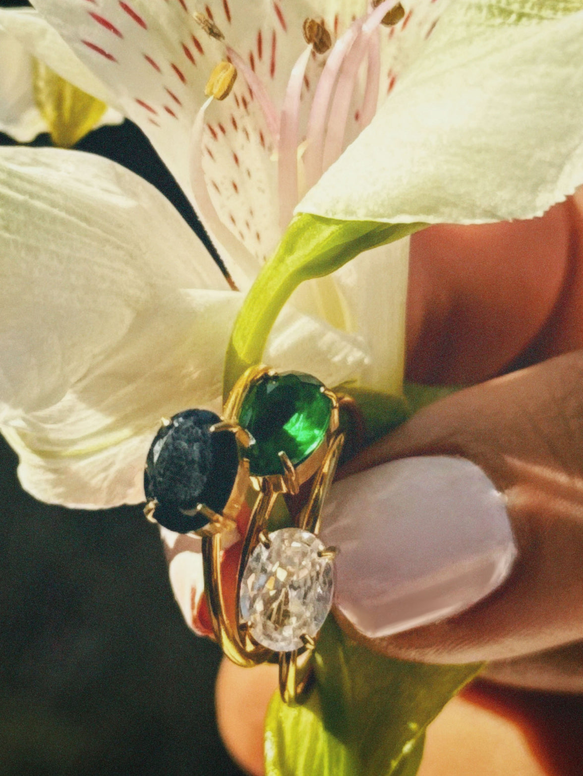 Waterproof 18K gold-plated stainless steel minimalist ring with emerald zircon, diamond zircon, or black onyx zircon stone, women’s jewelry Lebanon